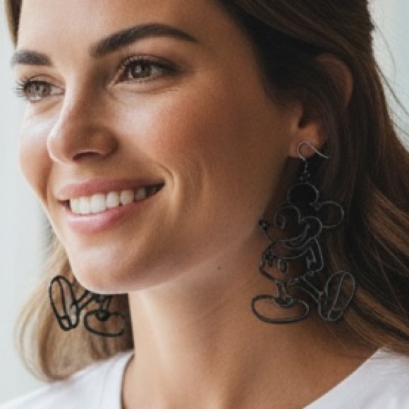 New black dangling Mickey Mouse outline earrings - Picture 2 of 3